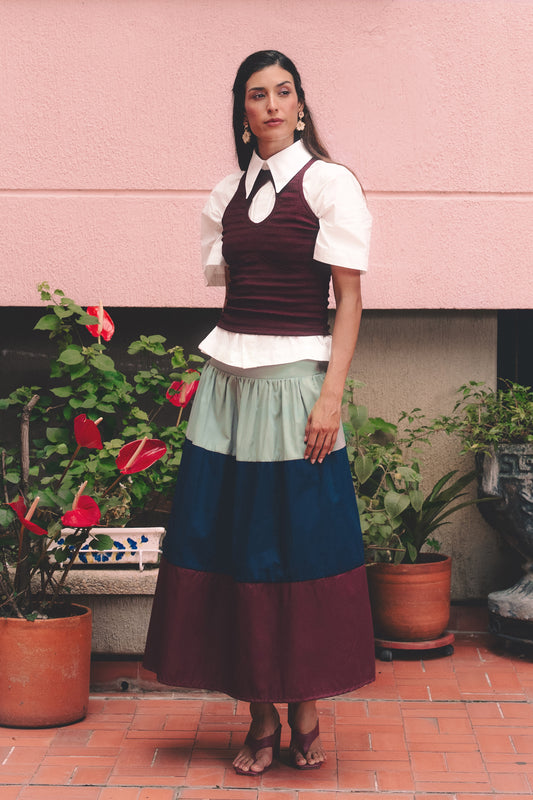 Falda Tríada Raíces