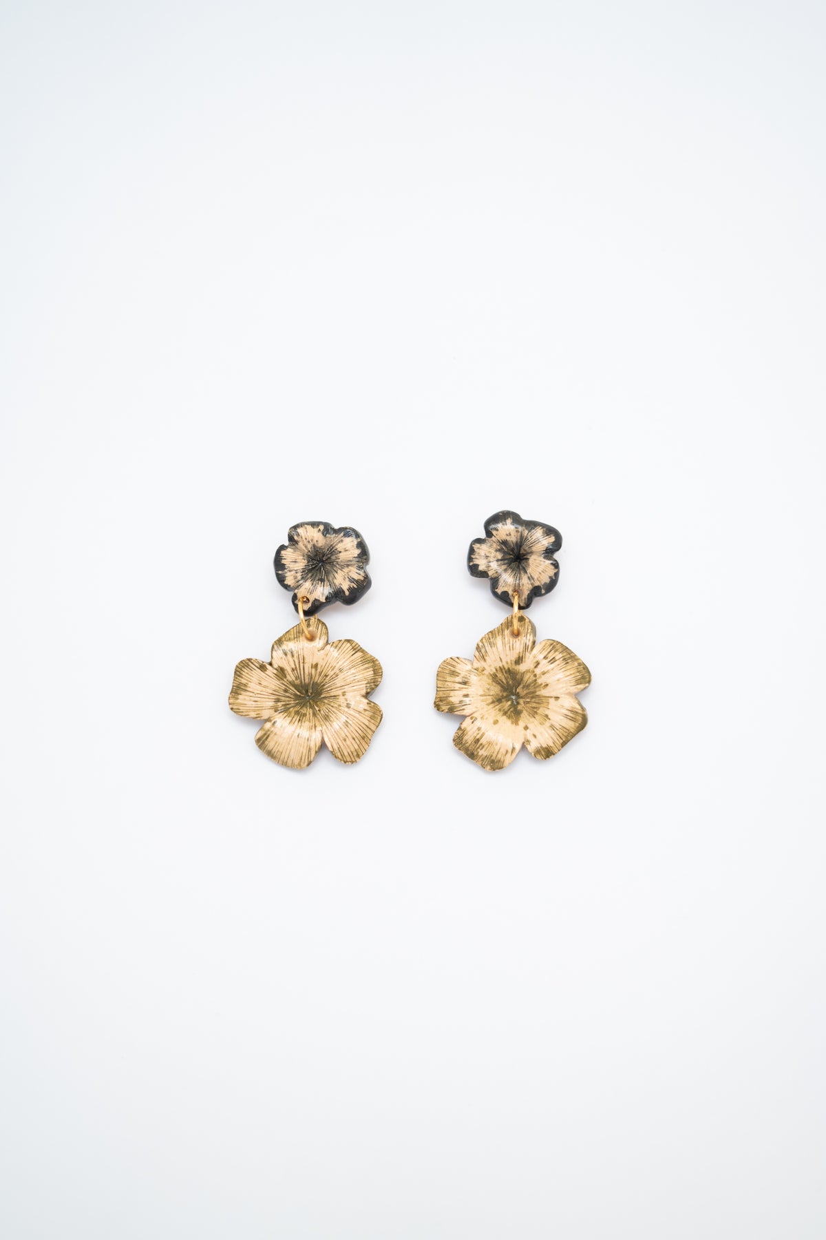 Aretes Doble Flor Cayena
