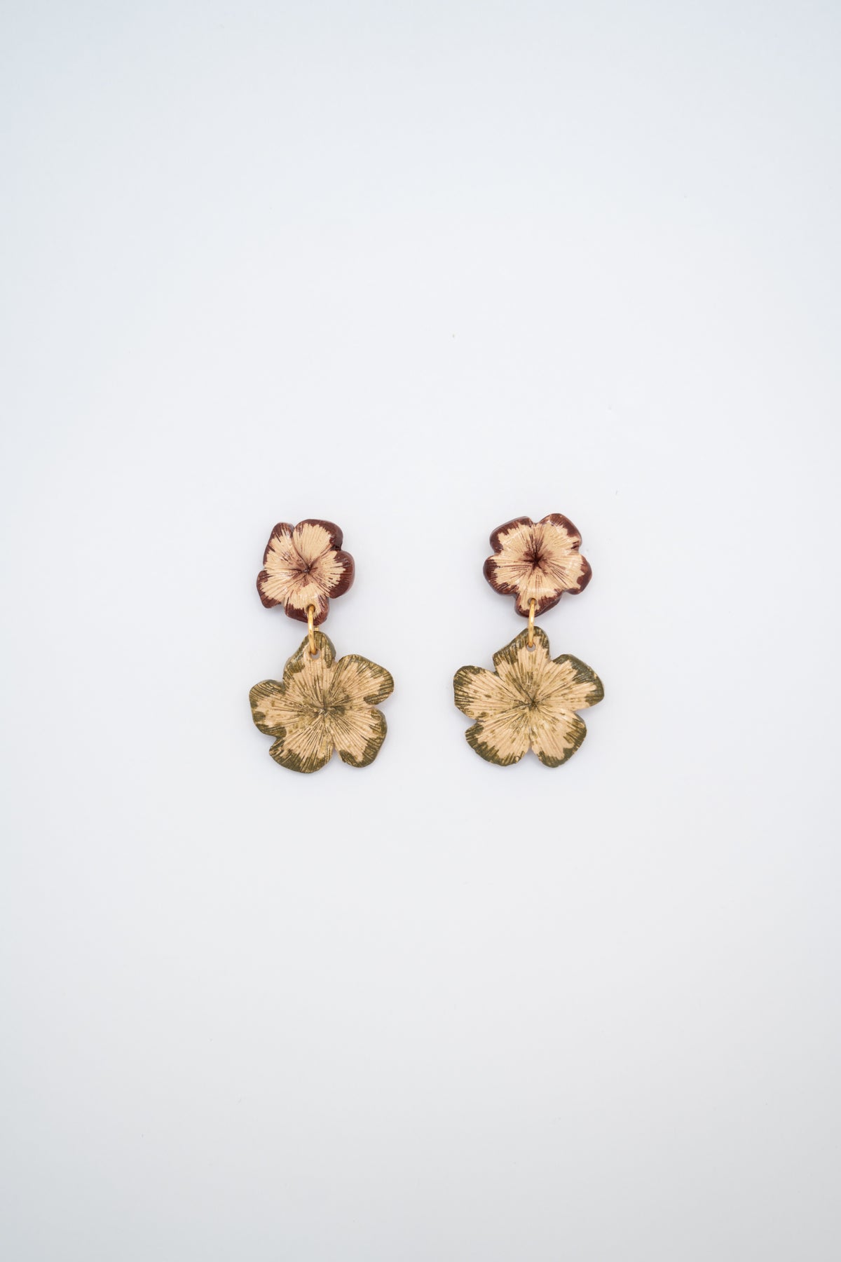 Aretes Doble Flor Cayena